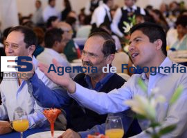 Madero con Riveristas  - ES imagen agencia de fotografía