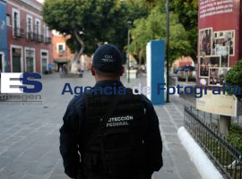 Policia Federal vigila el Centro Histórico  - ES imagen agencia de fotografía