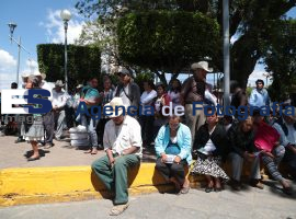 Campesinos se amparan contra detenciones - ES imagen agencia de fotografía