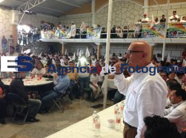 José Juan Espinosa y Dante Delgado dan su apoyo a candidato a alcalde de Acajete - ES imagen agencia de fotografía