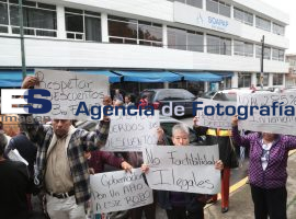 Protestan en SOAPAP por altos cobros - ES imagen agencia de fotografía