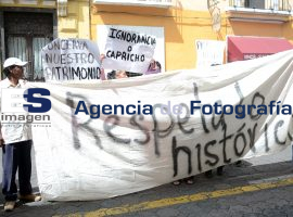 Manifestación contra mina de basalto - ES imagen agencia de fotografía