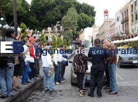 transito amenaza a activista - ES imagen agencia de fotografía