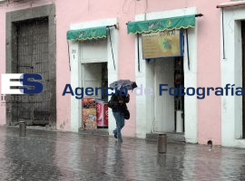Continúan lluvias por las tardes - ES imagen agencia de fotografía