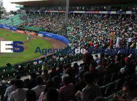 Pericos vs Campeche 23 agosto 2014 - ES imagen agencia de fotografía