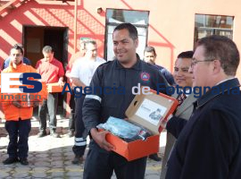 Entrega auintamiento de San Pedro Cholula uniformes a bomberos - ES imagen agencia de fotografía