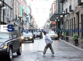 Lluvia y frio, todo el día  - ES imagen agencia de fotografía