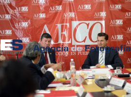 Natalle se reune con aeco  - ES imagen agencia de fotografía