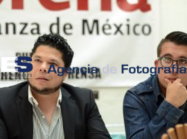 Morena, va por más firmas  - ES imagen agencia de fotografía
