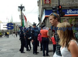 Policias para el grito  - ES imagen agencia de fotografía