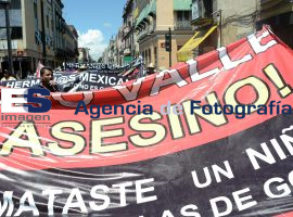 Frente poblano contra la represión, se manifiesta   - ES imagen agencia de fotografía