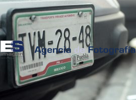 Cambio de Placas, las viejas  - ES imagen agencia de fotografía
