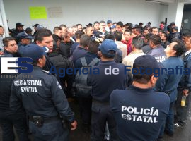 Entran en paro policías Estatales 02-10-2014 - ES imagen agencia de fotografía