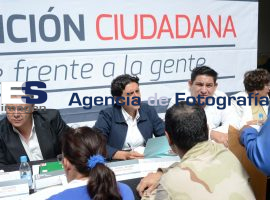 Estudiantes, solidaridad con normalistas  - ES imagen agencia de fotografía