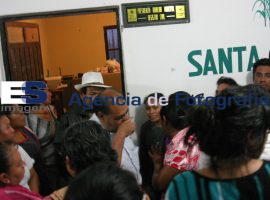 Retienen combis en Acapa - ES imagen agencia de fotografía