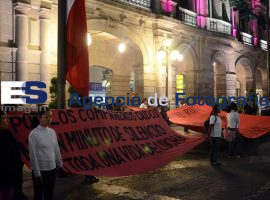 estudiantes de Teteles, continúan las manifestaciones  - ES imagen agencia de fotografía