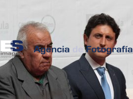 recibe Rafael Amador cedula real de San Pedro Cholula - ES imagen agencia de fotografía