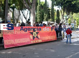 Frente de organizaciones se manifiesta - ES imagen agencia de fotografía