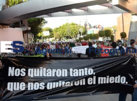 Megamarcha en solidaridad con Ayotzi - ES imagen agencia de fotografía