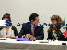 Trabajadoras del IMSS continúan con denuncias  - ES imagen agencia de fotografía