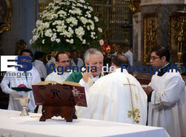 Misa, buen fin  - ES imagen agencia de fotografía