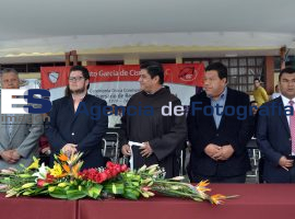 San Pedro reconoce a estudiantes deportistas  - ES imagen agencia de fotografía
