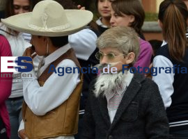 Gesta de la Revolución, una versión  - ES imagen agencia de fotografía