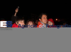 Enciende José Juan árbol navideño - ES imagen agencia de fotografía