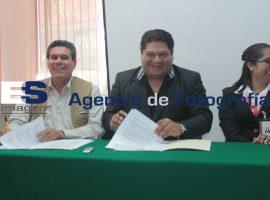 Firma de Convenio de colaboración con la Institución de Educación Superior - ES imagen agencia de fotografía