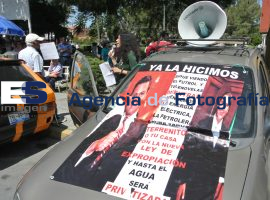 Manifestación a las afueras de SOAPAP  - ES imagen agencia de fotografía