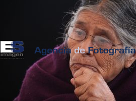 Maquila de calcetin por habitantes de zaragoza - ES imagen agencia de fotografía