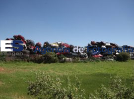 Deshuesaderos de autos - ES imagen agencia de fotografía