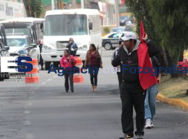 Cierre de Recta Cholula por Antorcha Magisterial - ES imagen agencia de fotografía