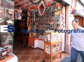 Venta de dulces típicos de Puebla - ES imagen agencia de fotografía