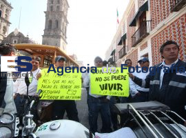 Trabajadores de Correos Mexicanos exijen pago justo - ES imagen agencia de fotografía