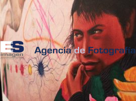 Equilibrista de emociones - ES imagen agencia de fotografía