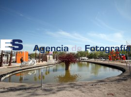 Construcción del parque temático para niños - ES imagen agencia de fotografía