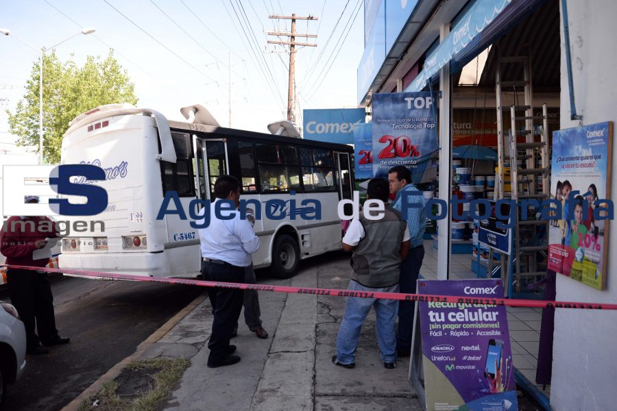 Ruta 6 se impacta contra COMEX de reforma - Agencia de Fotografía Es Imagen