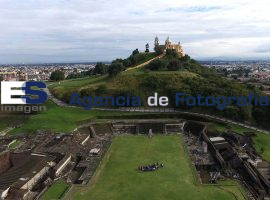 Vista aérea de la pirámide de Cholula 10/2015 - ES imagen agencia de fotografía