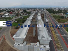 Sobre vuelo en la construcción del segundo piso de la autopista 2015 - ES imagen agencia de fotografía