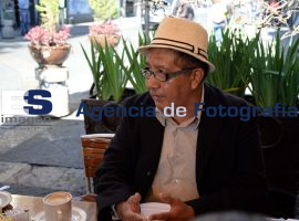 vecinos de Agua Santa - ES imagen agencia de fotografía