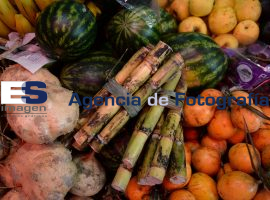Frutas de temporada. Mercado Hidalgo - ES imagen agencia de fotografía