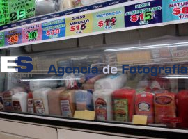 Carnes procesadas y embutidos, alto riesgo - ES imagen agencia de fotografía