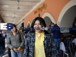 Roxana, por la calle - ES imagen agencia de fotografía