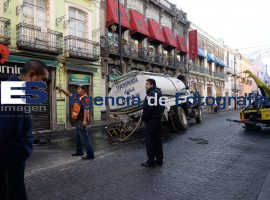 Volca pipa de agua - ES imagen agencia de fotografía