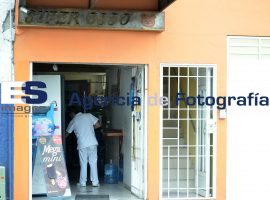 Tiendas y abarrotes - ES imagen agencia de fotografía