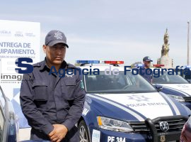Entrega de Equipamiento , ascensos y reconocimientos al personal Operativo de la Secretaria de Seguridad Pública del Estado - ES imagen agencia de fotografía