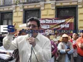 Manifestantes de Ocoyucan 21-10-2015 - ES imagen agencia de fotografía