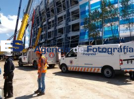 Resulta herido trabajador en remodelación del estadio - ES imagen agencia de fotografía