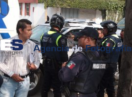 Roban a automovilista 50 mil pesos - ES imagen agencia de fotografía